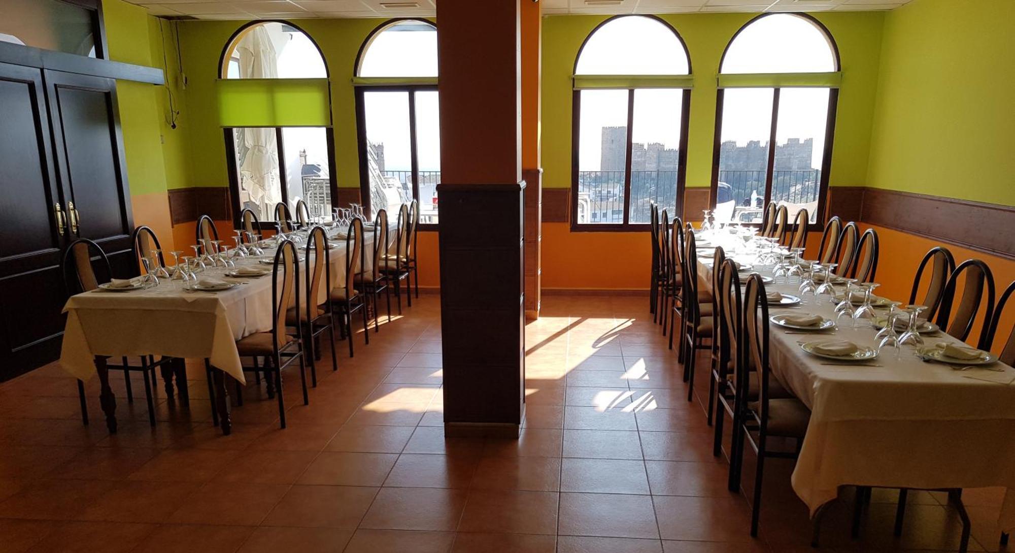 Hotel Restaurante Banos Baños de la Encina Zewnętrze zdjęcie