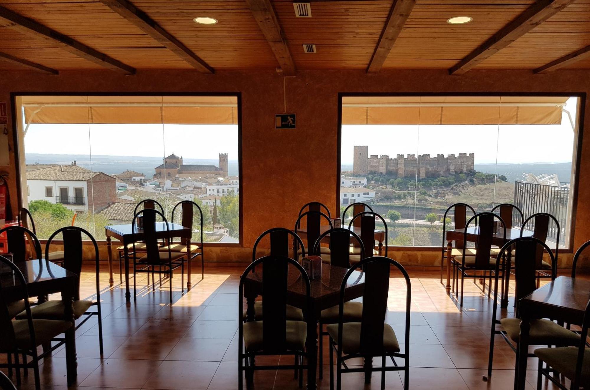 Hotel Restaurante Banos Baños de la Encina Zewnętrze zdjęcie