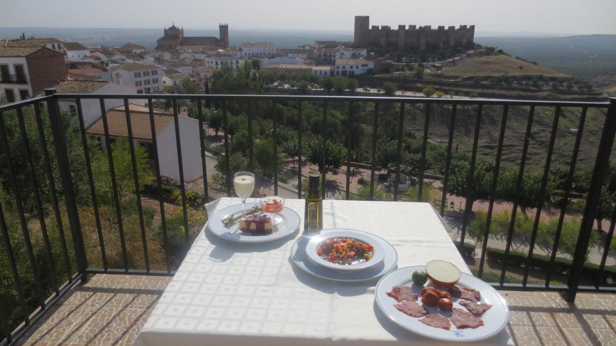 Hotel Restaurante Banos Baños de la Encina Zewnętrze zdjęcie